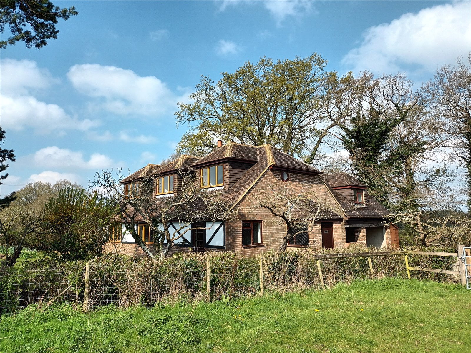 Nutbourne Lane, North Heath, Pulborough, West Sussex | residential-lettings